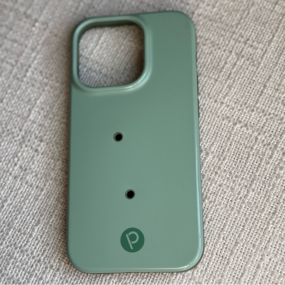 iPhone 14 pro Sage Loopy case - excellent condition